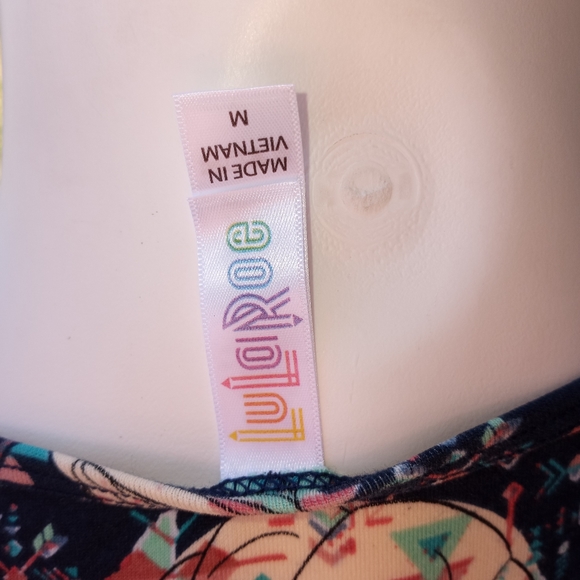 Lularoe Disney Womans Blouse Short Sleeve Nwt Princess Retro Blue Purple White M - Picture 5 of 7